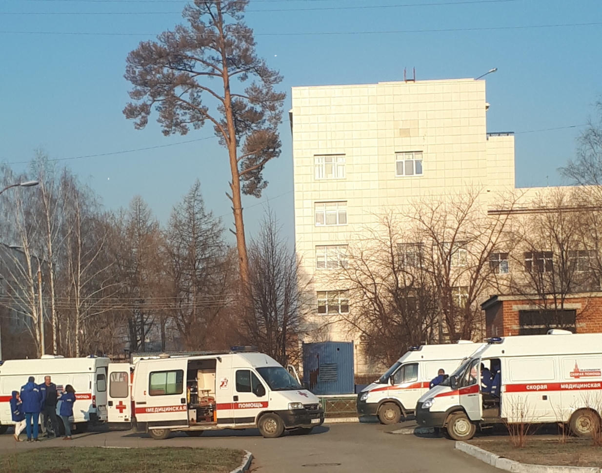 Будни инфекционной службы ГКБ 40: маршрутизация и обработка машин скорой помощи